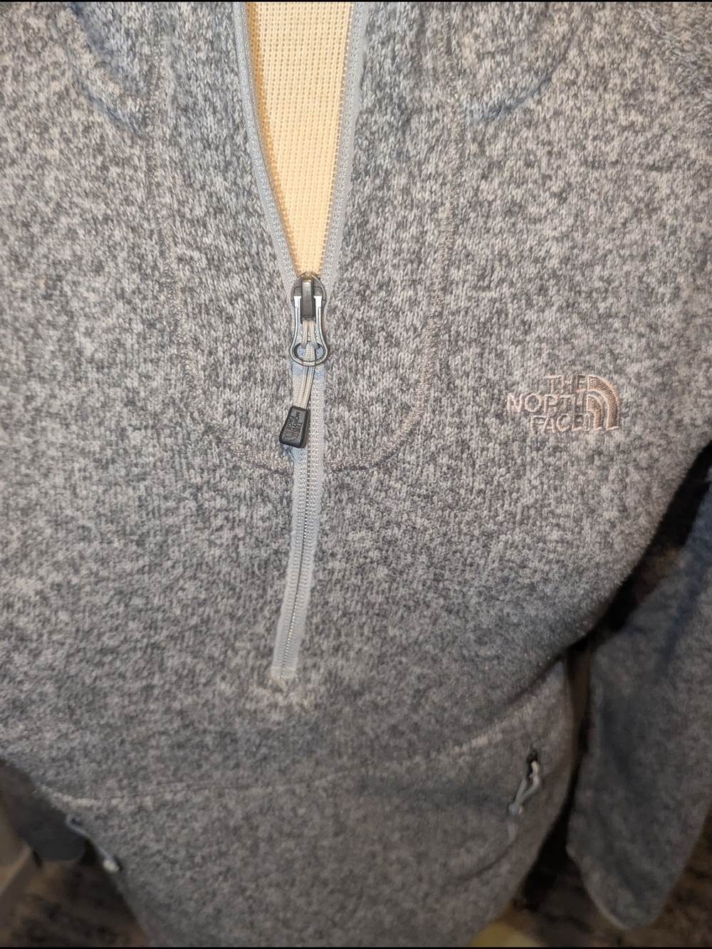 The North Face Women's Light Heather Gray Hooded Half-Zip Teddy Fleece - Picture 3 of 3